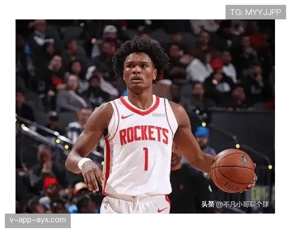 阿门·汤普森三分命中率提升显著 成功拉开球队空位空间 阿门·汤普森三分命中率提升显著 成功拉开球队空位空间